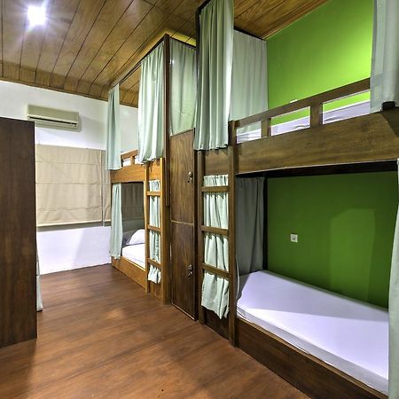 Riverside Hostel Padang Eksteriør bilde